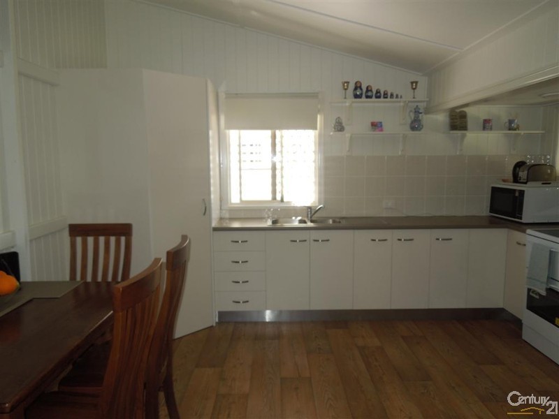 39 Steuart Street, Bundaberg North QLD 4670