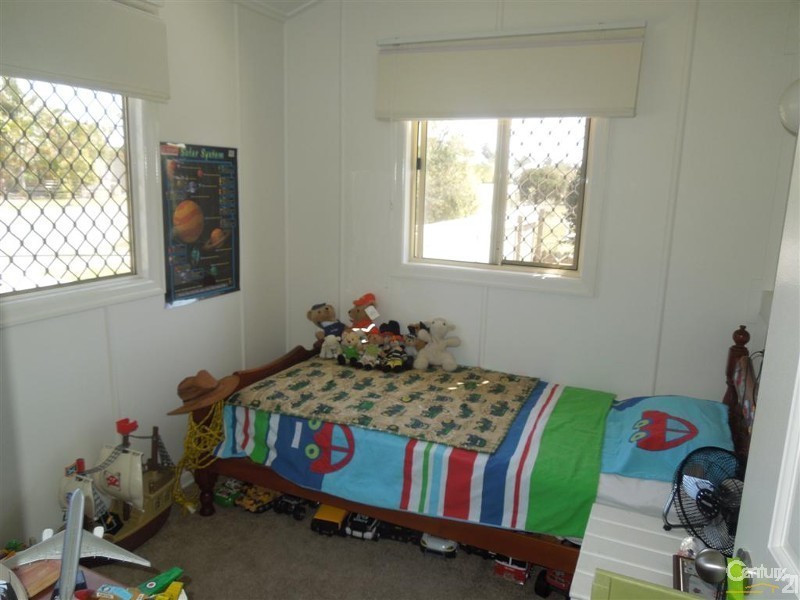 39 Steuart Street, Bundaberg North QLD 4670