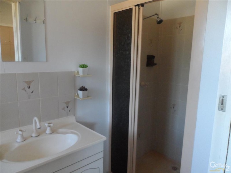 1 Amess Street, Bundaberg East QLD 4670