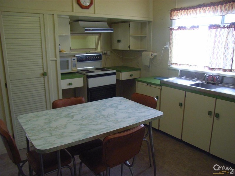 27 Edwards Street, Norville QLD 4670