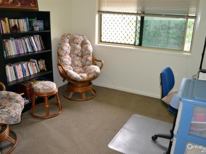 16 Longview Street, Ashfield QLD 4670