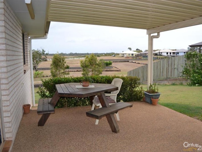 16 Longview Street, Ashfield QLD 4670