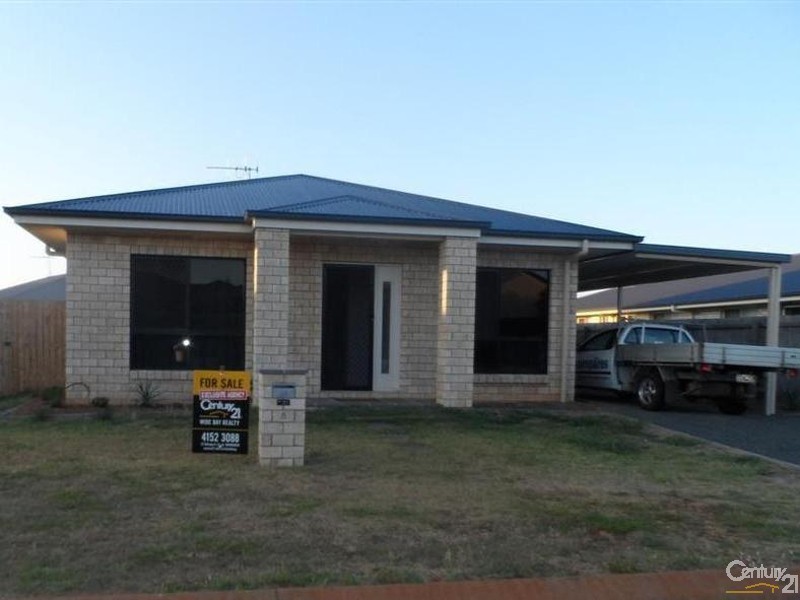 8 Toppers Drive, Coral Cove QLD 4670