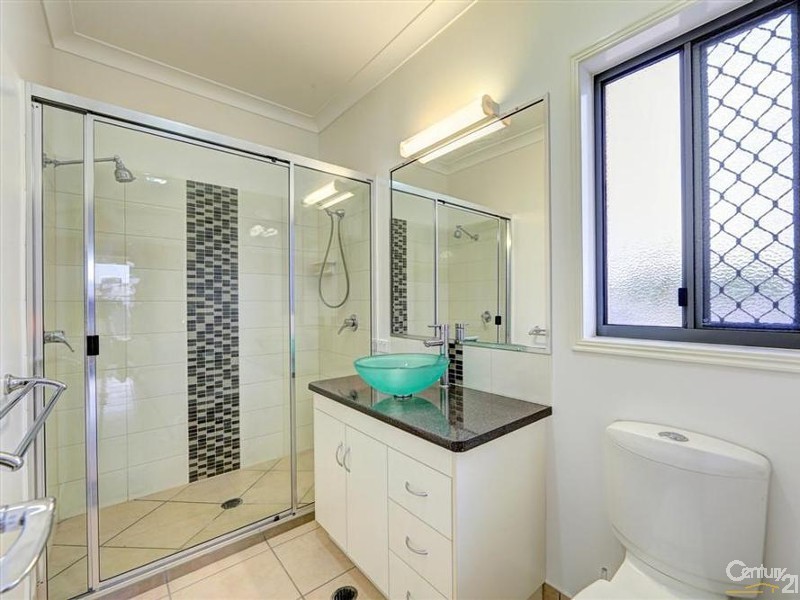 6 Charlotte Court, Kalkie QLD 4670