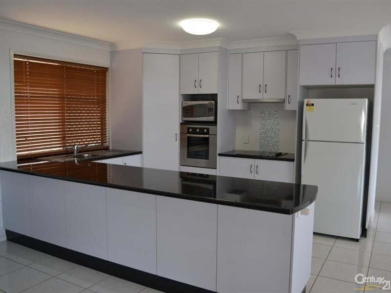 5 Green Avenue, Branyan QLD 4670