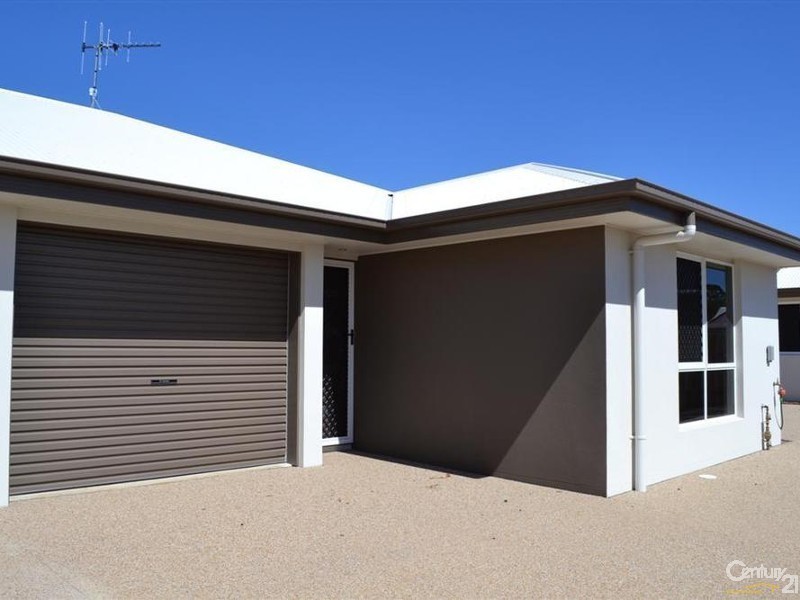 2/28 Curtis Street, Bundaberg South QLD 4670