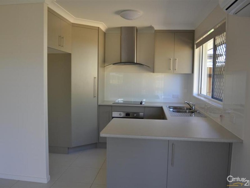 2/28 Curtis Street, Bundaberg South QLD 4670