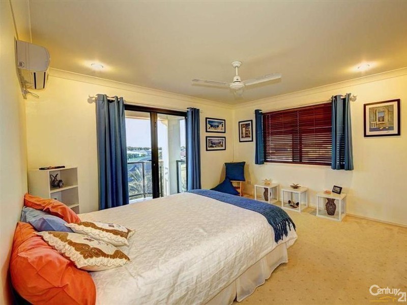 10 Janet Court, Coral Cove QLD 4670