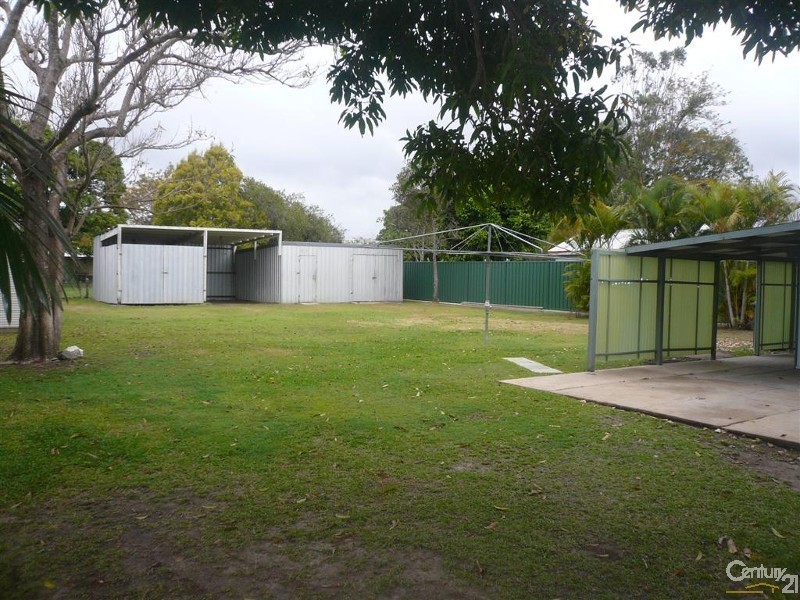 6 High Street, Walkervale QLD 4670