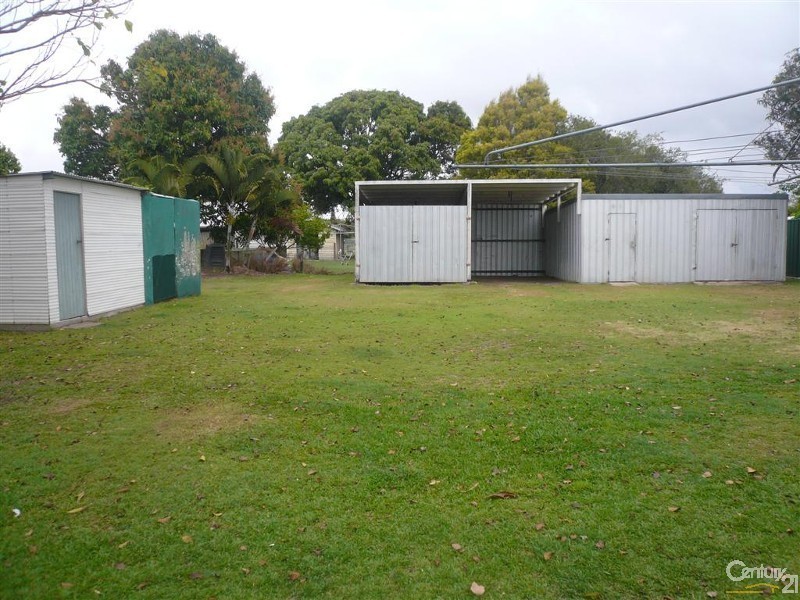 6 High Street, Walkervale QLD 4670