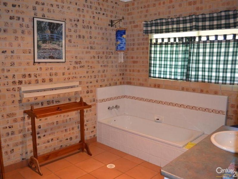 200 Woodswallow Road, Moolboolaman QLD 4671