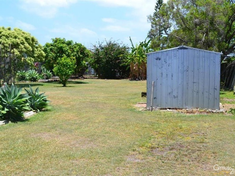 47 Ocean Street, Burnett Heads QLD 4670