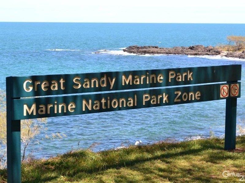 11 Toppers Drive, Coral Cove QLD 4670