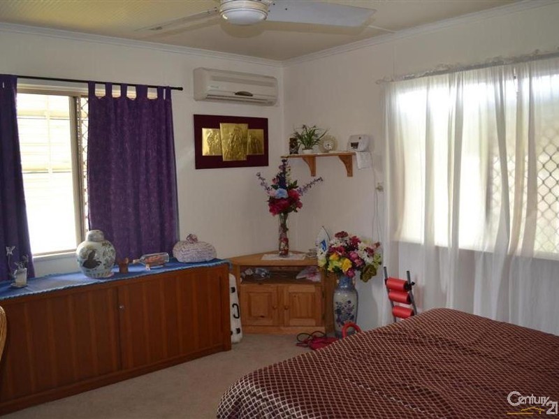 35 Baker Street, Kepnock QLD 4670