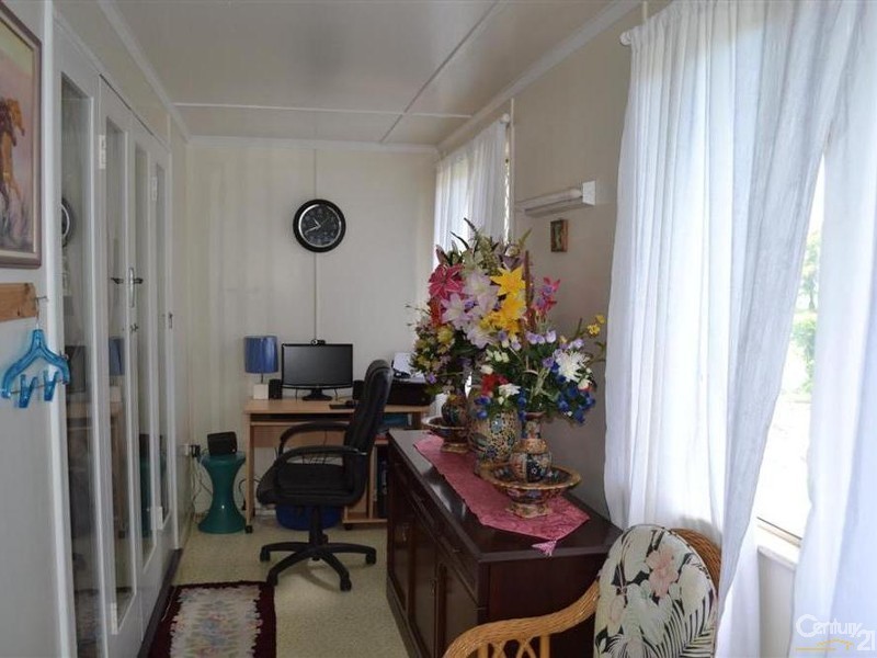 35 Baker Street, Kepnock QLD 4670