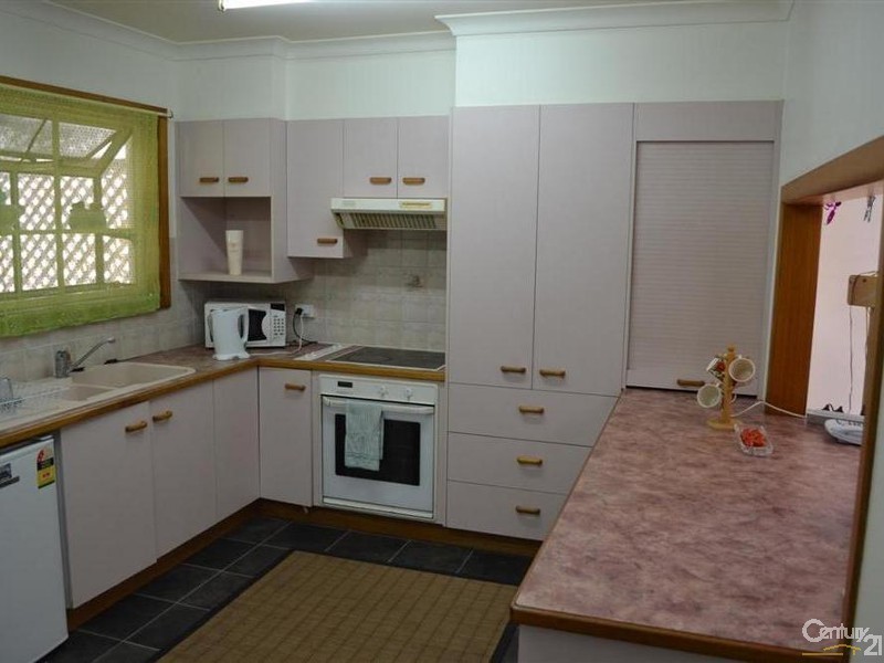 154 George Street, Bundaberg West QLD 4670