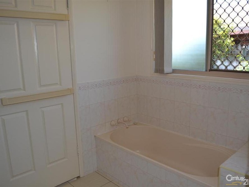 12 Carrara Court, Avoca QLD 4670