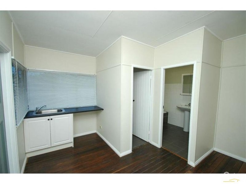 108 Boundary Street, Walkervale QLD 4670