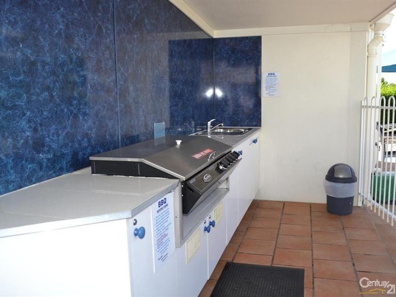8/2 Baxter Street, Bargara QLD 4670