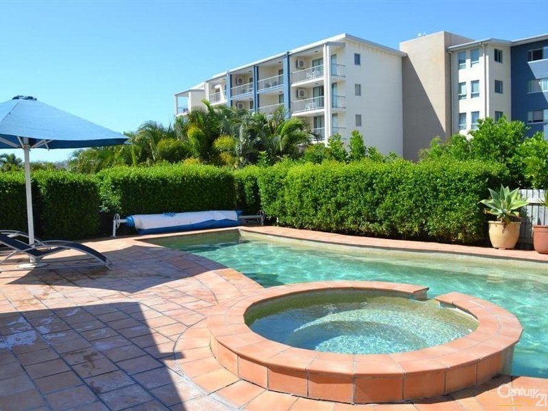 8/2 Baxter Street, Bargara QLD 4670