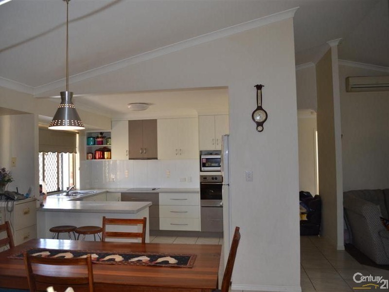 6/45 Thabeban Street, Avenell Heights QLD 4670