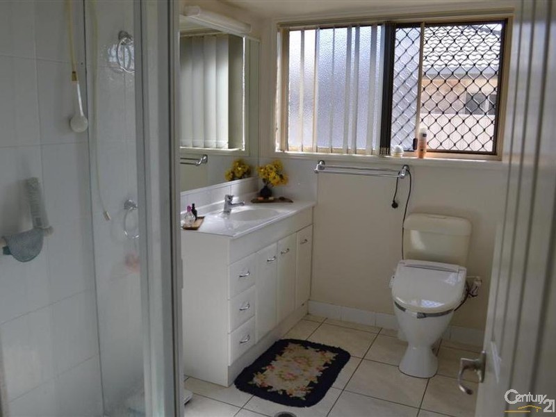 6/45 Thabeban Street, Avenell Heights QLD 4670