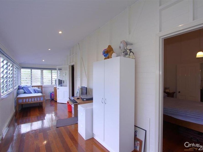 10 Boundary Street, Bundaberg South QLD 4670