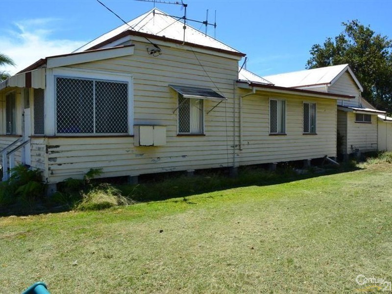 37 Curtis Street, Bundaberg South QLD 4670