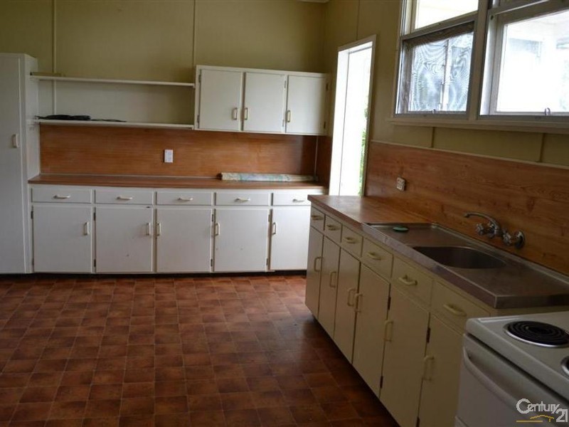 14 Maynard Street, Avenell Heights QLD 4670