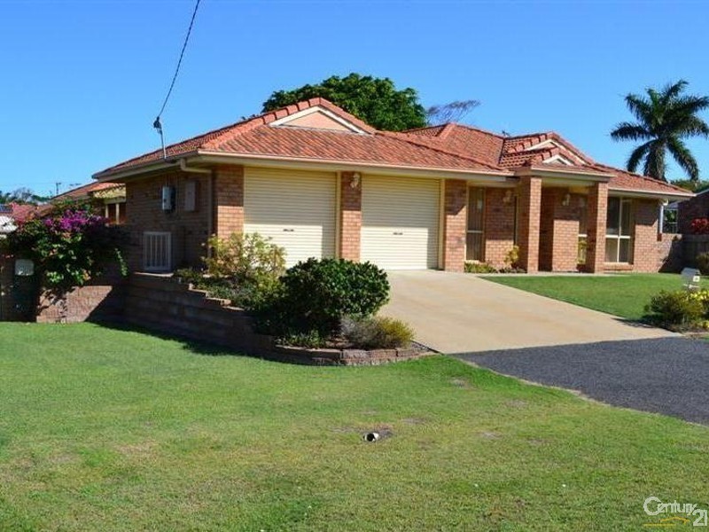 10 Marine Terrace, Burnett Heads QLD 4670
