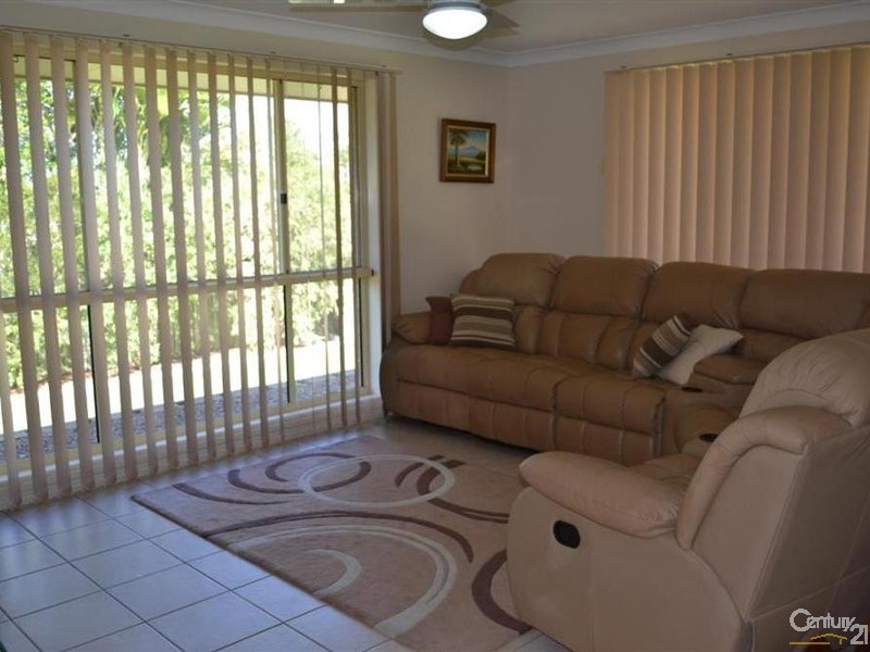 10 Marine Terrace, Burnett Heads QLD 4670