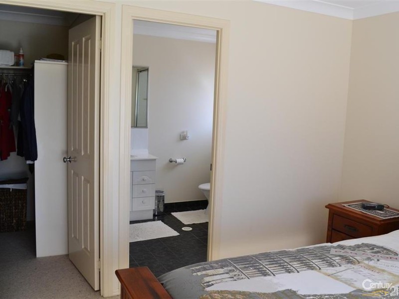 10 Marine Terrace, Burnett Heads QLD 4670