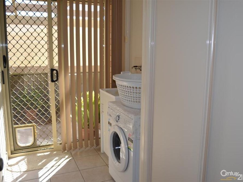 10 Marine Terrace, Burnett Heads QLD 4670