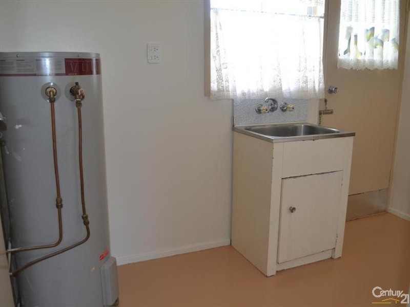 20 Lovejoy Street, Avenell Heights QLD 4670