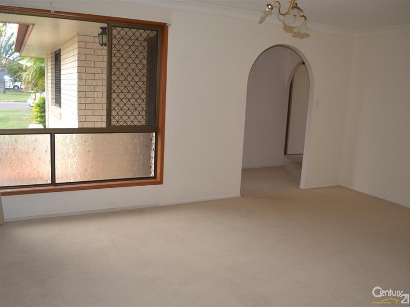 30 Smiths Road, Avoca QLD 4670