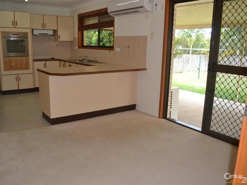 30 Smiths Road, Avoca QLD 4670