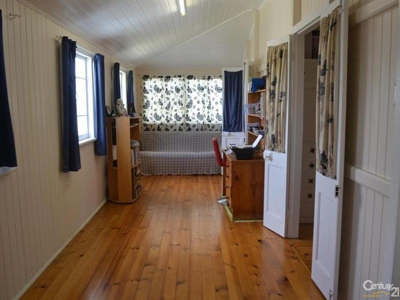 8 Kensington Street, Norville QLD 4670