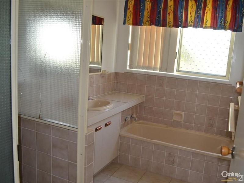 2 Baldwin Crescent, Avoca QLD 4670