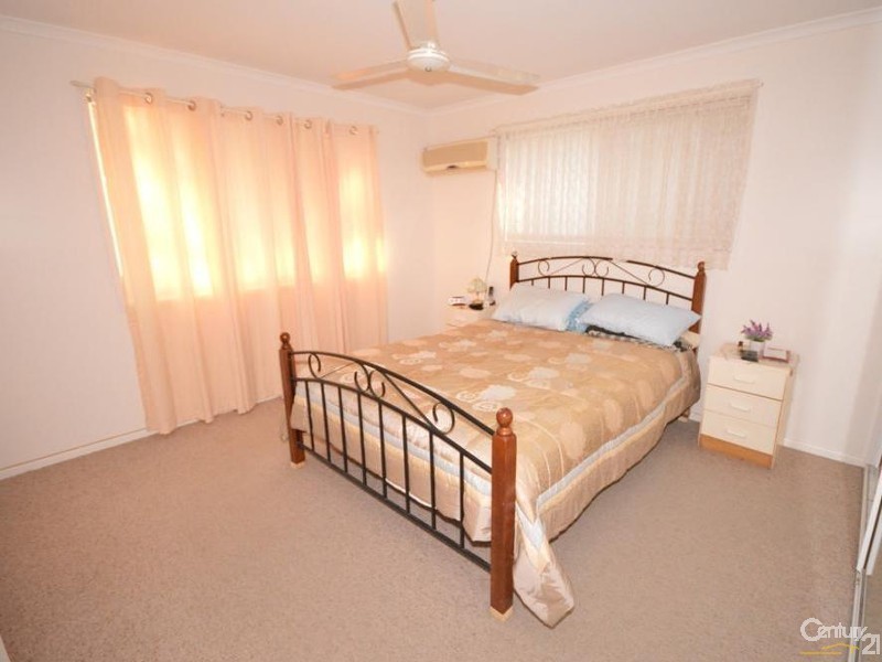 1 Avenell Street, Avenell Heights QLD 4670