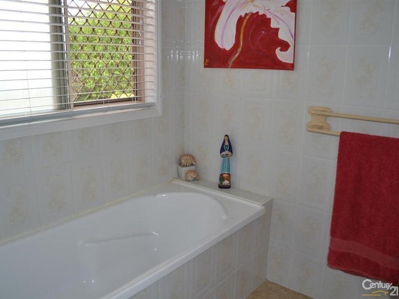 16 Hofer Court, Bundaberg East QLD 4670