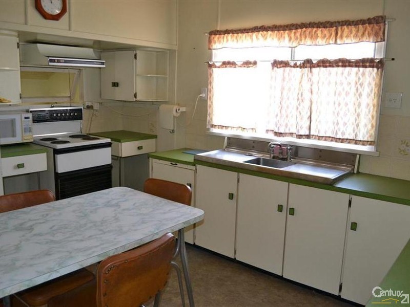 27 Edwards Street, Norville QLD 4670