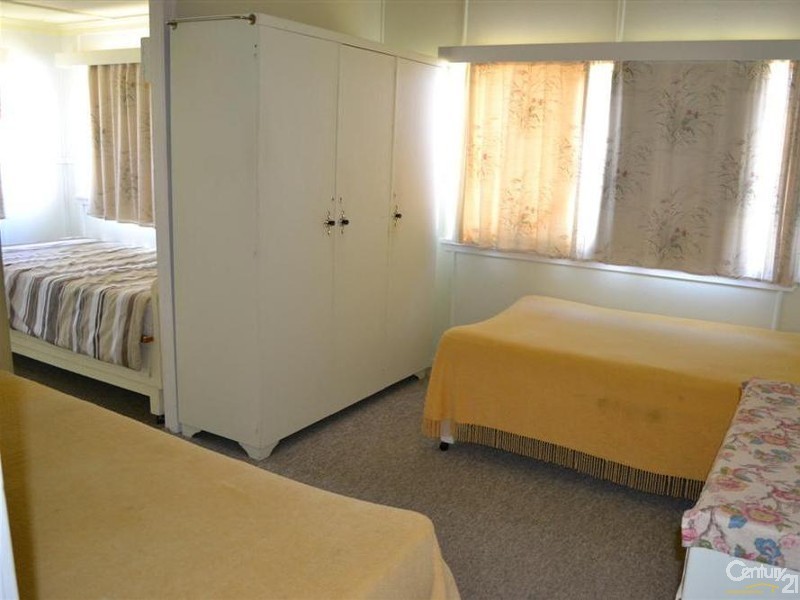 27 Edwards Street, Norville QLD 4670