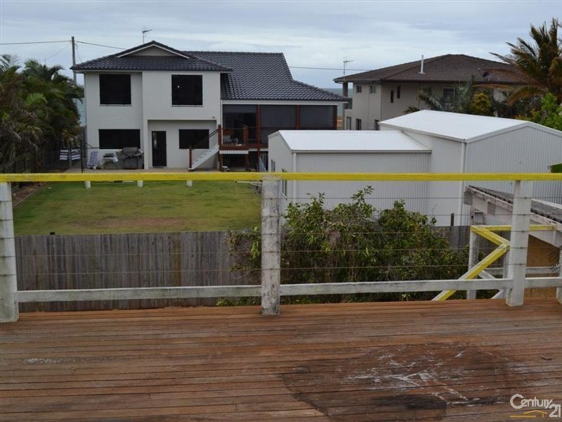 45 Nielson Avenue, Burnett Heads QLD 4670