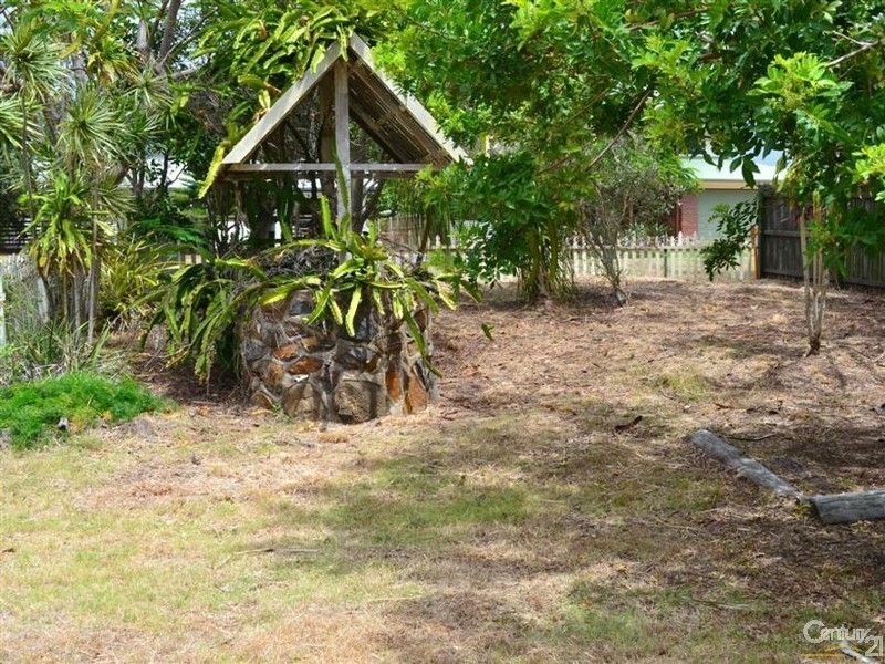 45 Nielson Avenue, Burnett Heads QLD 4670