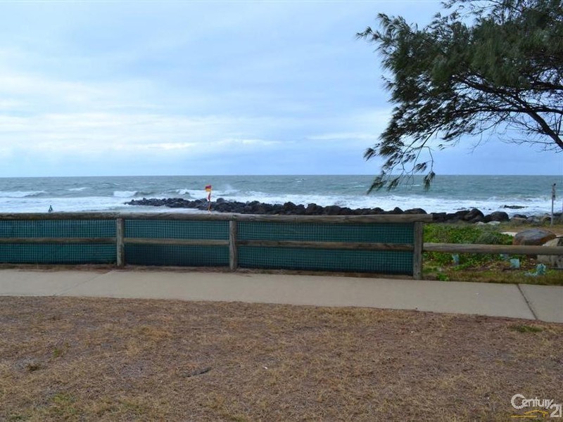 45 Nielson Avenue, Burnett Heads QLD 4670