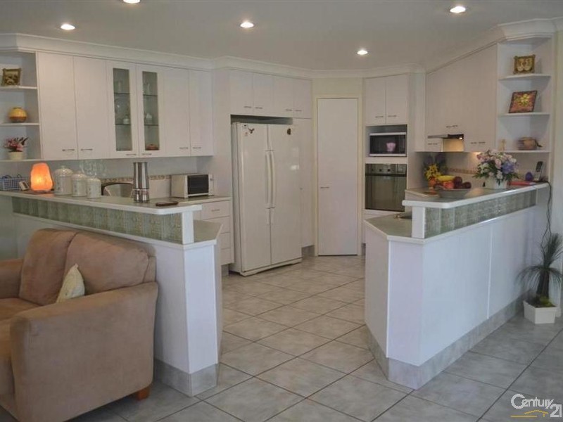 3 Southern Cross Drive, Avoca QLD 4670