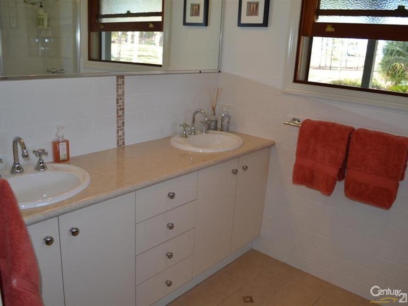 75 Walkers Road, South Bingera QLD 4670