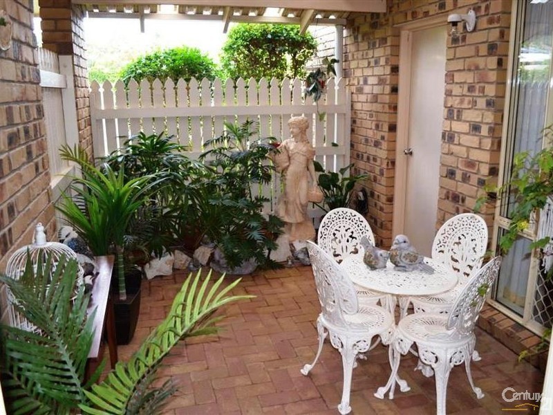 3 Rehbein Avenue, Qunaba QLD 4670