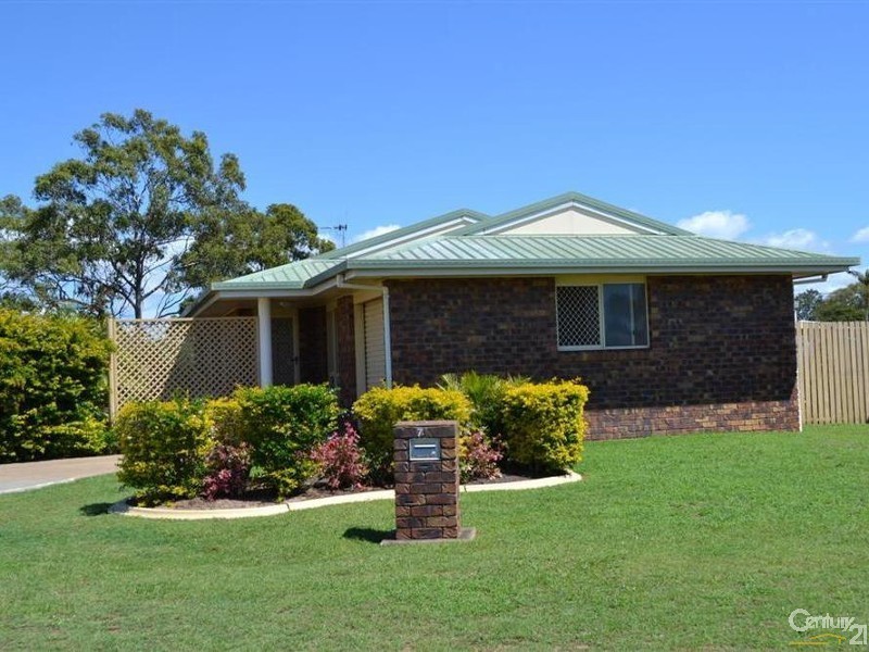 7 Bloomfield Drive, Bundaberg East QLD 4670