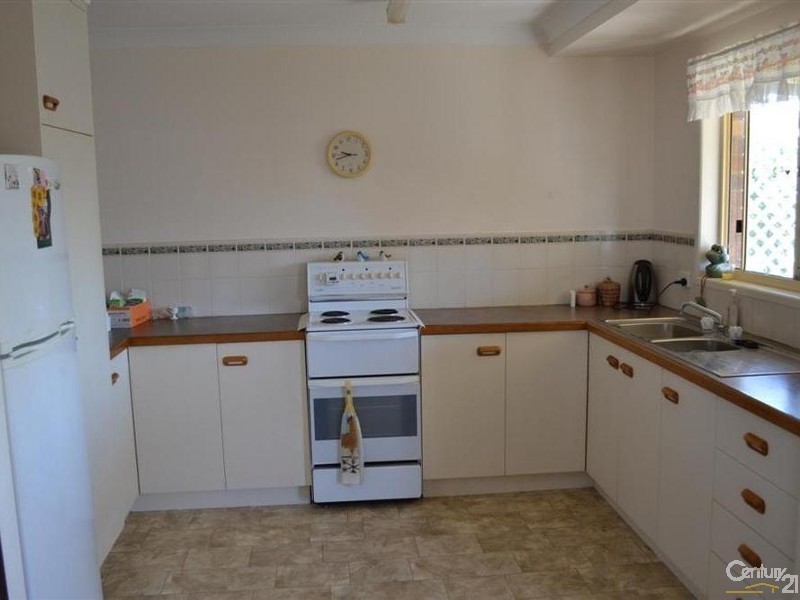 7 Bloomfield Drive, Bundaberg East QLD 4670